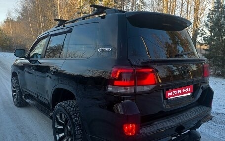 Toyota Land Cruiser 200, 2018 год, 8 500 000 рублей, 3 фотография