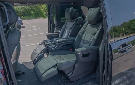 Mercedes-Benz V-Класс, 2023 год, 10 900 000 рублей, 6 фотография