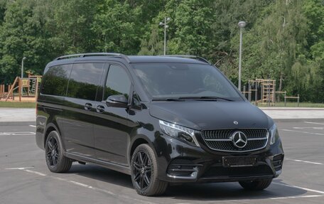Mercedes-Benz V-Класс, 2023 год, 10 900 000 рублей, 3 фотография