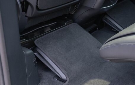 Mercedes-Benz V-Класс, 2023 год, 10 900 000 рублей, 16 фотография