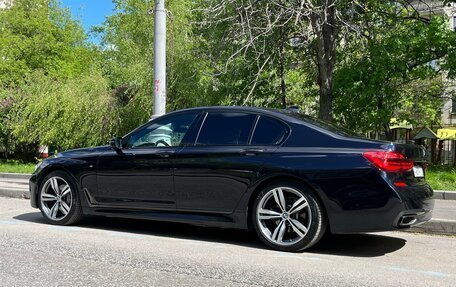 BMW 7 серия, 2018 год, 4 500 000 рублей, 8 фотография