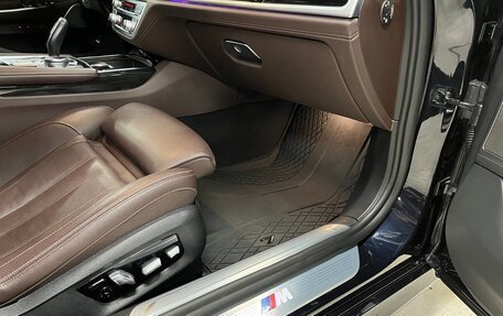 BMW 7 серия, 2018 год, 4 500 000 рублей, 18 фотография