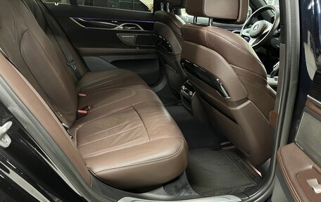 BMW 7 серия, 2018 год, 4 500 000 рублей, 23 фотография