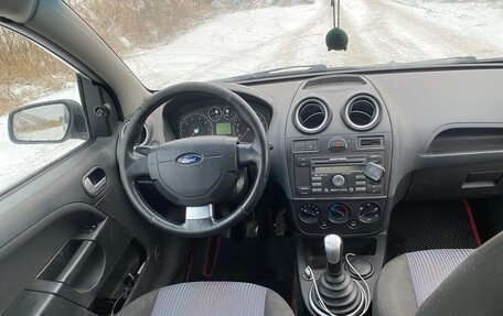 Ford Fiesta, 2006 год, 300 000 рублей, 9 фотография