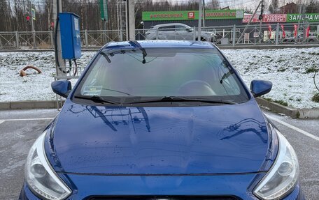 Hyundai Solaris II рестайлинг, 2013 год, 750 000 рублей, 2 фотография