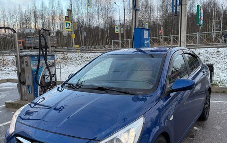 Hyundai Solaris II рестайлинг, 2013 год, 750 000 рублей, 4 фотография