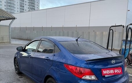 Hyundai Solaris II рестайлинг, 2013 год, 750 000 рублей, 5 фотография