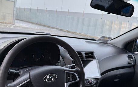 Hyundai Solaris II рестайлинг, 2013 год, 750 000 рублей, 9 фотография