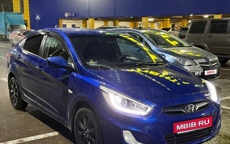 Hyundai Solaris II рестайлинг, 2013 год, 750 000 рублей, 18 фотография