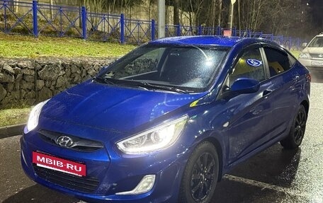 Hyundai Solaris II рестайлинг, 2013 год, 750 000 рублей, 17 фотография