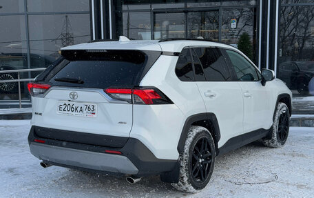 Toyota RAV4, 2021 год, 3 720 000 рублей, 9 фотография