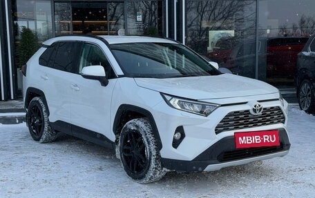 Toyota RAV4, 2021 год, 3 720 000 рублей, 3 фотография