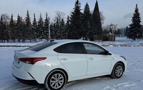 Hyundai Solaris II рестайлинг, 2020 год, 1 600 000 рублей, 5 фотография