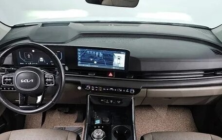 KIA Carnival, 2024 год, 5 150 000 рублей, 6 фотография