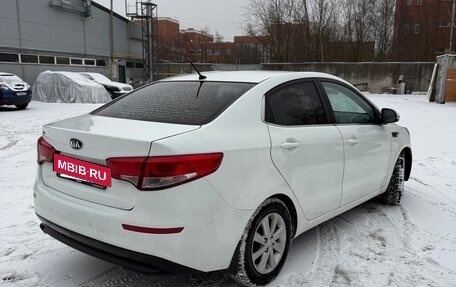KIA Rio III рестайлинг, 2015 год, 820 000 рублей, 5 фотография