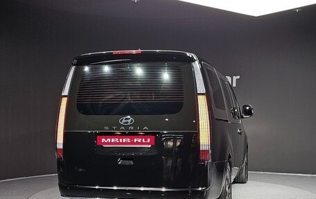 Hyundai Staria, 2024 год, 4 600 000 рублей, 17 фотография