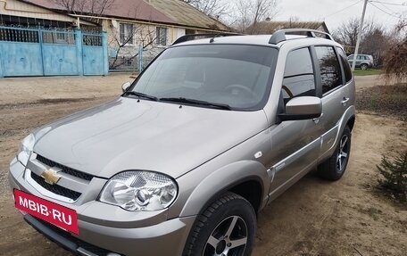 Chevrolet Niva I рестайлинг, 2012 год, 720 000 рублей, 6 фотография