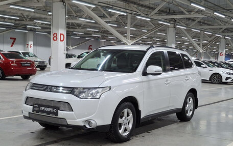 Mitsubishi Outlander III рестайлинг 3, 2013 год, 1 500 000 рублей, 5 фотография