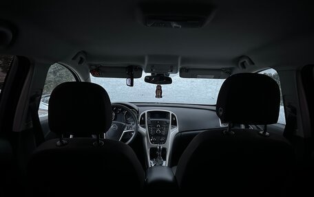 Opel Astra J, 2010 год, 650 000 рублей, 3 фотография