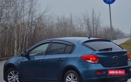 Chevrolet Cruze II, 2013 год, 850 000 рублей, 3 фотография