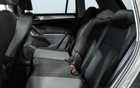 Volkswagen Tiguan II, 2022 год, 3 199 700 рублей, 10 фотография