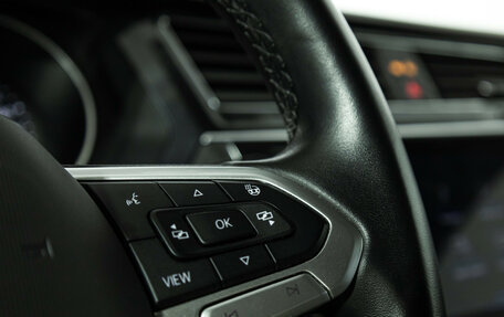 Volkswagen Tiguan II, 2022 год, 3 199 700 рублей, 18 фотография