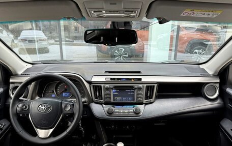 Toyota RAV4, 2013 год, 1 840 000 рублей, 11 фотография