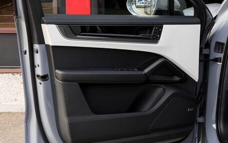 Porsche Cayenne III, 2025 год, 18 990 000 рублей, 14 фотография