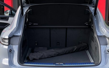 Porsche Cayenne III, 2025 год, 18 990 000 рублей, 13 фотография