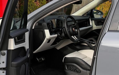 Porsche Cayenne III, 2025 год, 18 990 000 рублей, 15 фотография