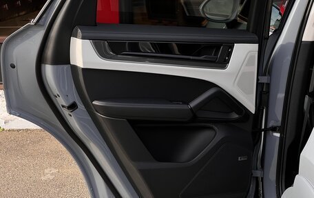 Porsche Cayenne III, 2025 год, 18 990 000 рублей, 18 фотография