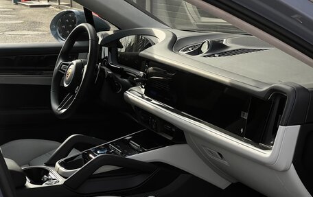 Porsche Cayenne III, 2025 год, 18 990 000 рублей, 28 фотография