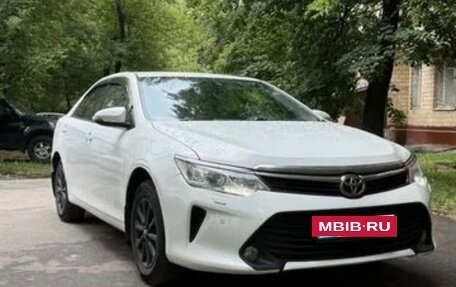 Toyota Camry, 2016 год, 1 900 000 рублей, 2 фотография