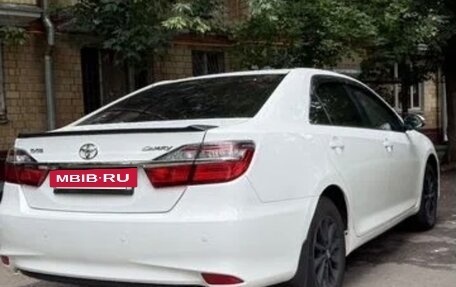 Toyota Camry, 2016 год, 1 900 000 рублей, 3 фотография