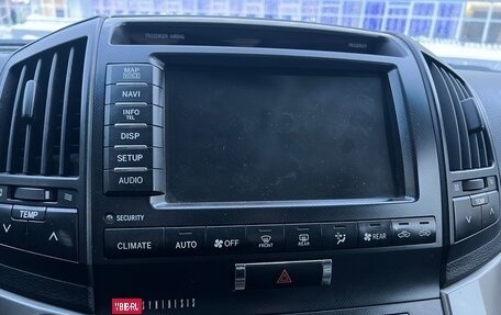 Toyota Land Cruiser 200, 2010 год, 2 450 000 рублей, 5 фотография