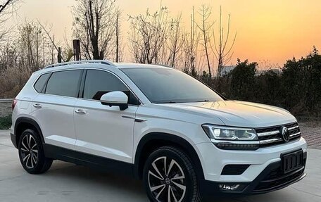 Volkswagen Tharu, 2022 год, 1 910 000 рублей, 2 фотография