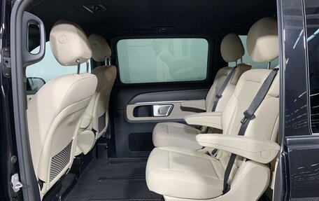 Mercedes-Benz V-Класс, 2024 год, 18 250 000 рублей, 19 фотография