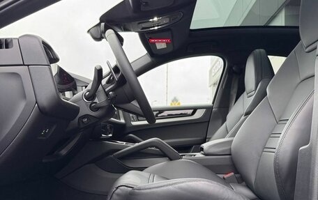 Porsche Cayenne III, 2025 год, 17 600 000 рублей, 12 фотография