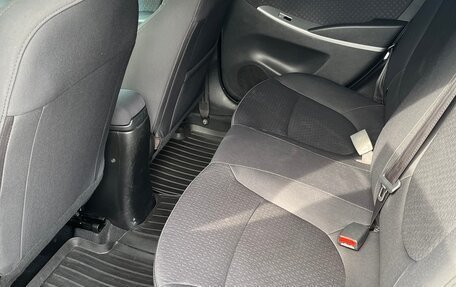 Hyundai Solaris II рестайлинг, 2012 год, 740 000 рублей, 9 фотография