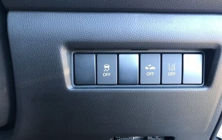 Suzuki Swift V, 2018 год, 1 300 000 рублей, 17 фотография