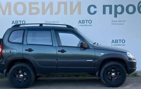 Chevrolet Niva I рестайлинг, 2011 год, 600 000 рублей, 5 фотография