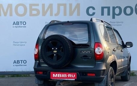 Chevrolet Niva I рестайлинг, 2011 год, 600 000 рублей, 3 фотография