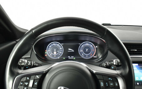 Jaguar E-Pace, 2019 год, 2 690 000 рублей, 14 фотография