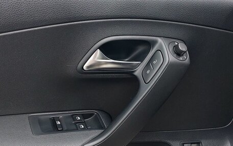 Volkswagen Polo VI (EU Market), 2015 год, 1 099 000 рублей, 16 фотография