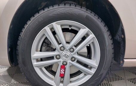 Volkswagen Polo VI (EU Market), 2015 год, 1 099 000 рублей, 21 фотография