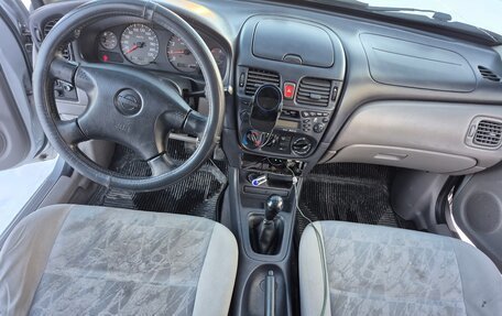 Nissan Almera, 2001 год, 400 000 рублей, 14 фотография