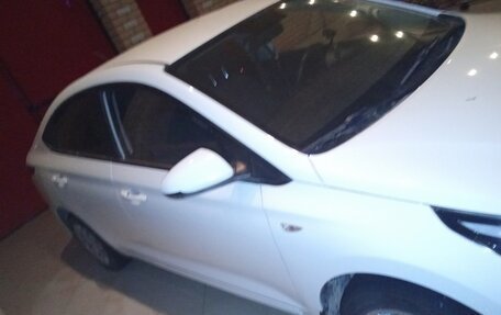 Hyundai Solaris II рестайлинг, 2020 год, 1 700 000 рублей, 5 фотография