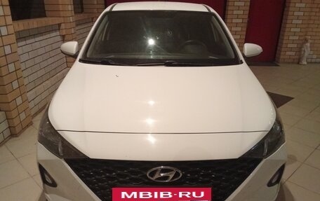 Hyundai Solaris II рестайлинг, 2020 год, 1 700 000 рублей, 4 фотография