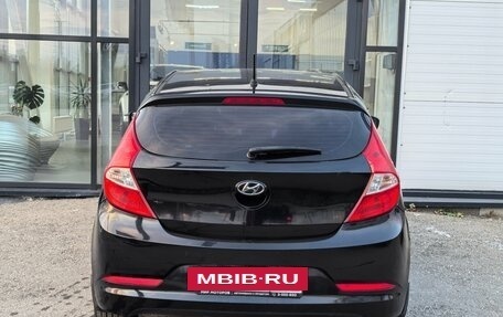 Hyundai Solaris II рестайлинг, 2015 год, 970 000 рублей, 9 фотография