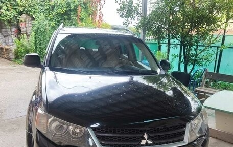 Mitsubishi Outlander III рестайлинг 3, 2007 год, 870 000 рублей, 1 фотография